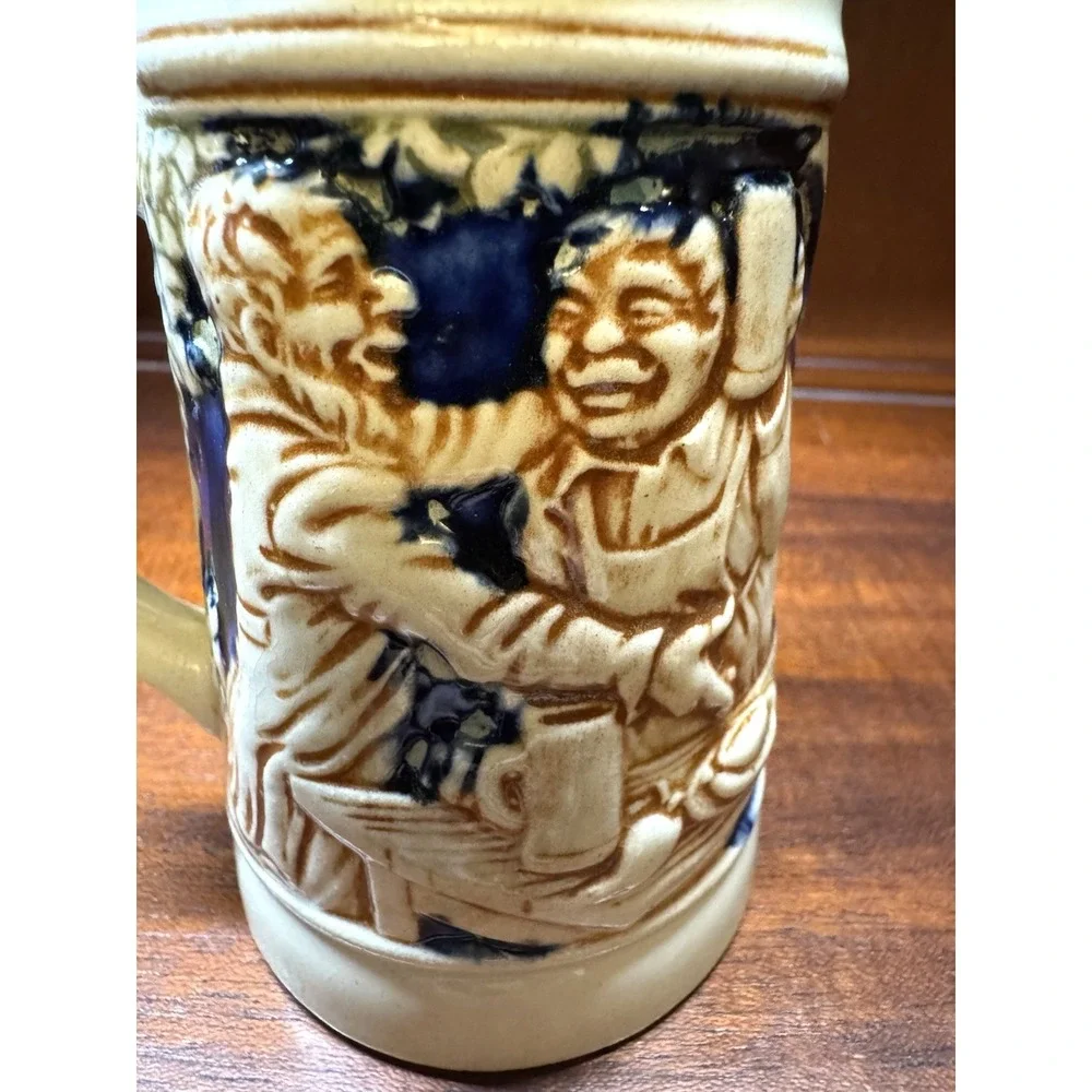 Vintage German Beer Stein 0.3L Tavern Scene Relief Stoneware‎ Mug